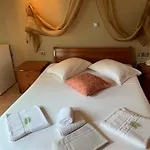Giannis & Foteini Hotel