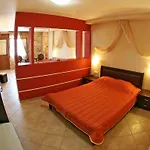 Hotel Giannis & Foteini *