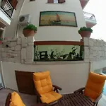 Giannis & Foteini Hotel