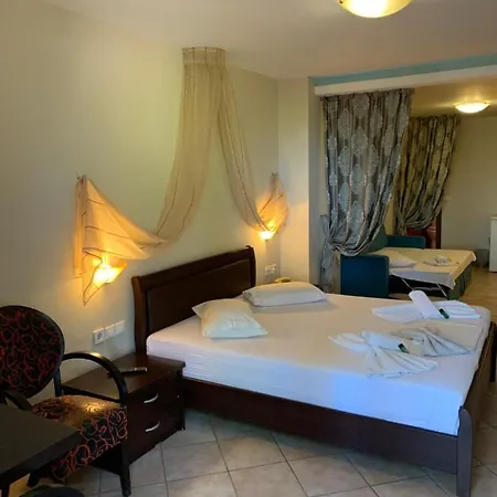 Hotel Giannis & Foteini *