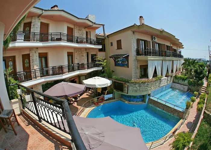 Giannis & Foteini Hotel *