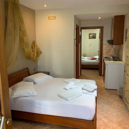 Giannis & Foteini Hotell Afytos