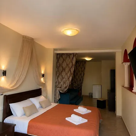 Giannis & Foteini Hotel