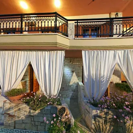 Giannis & Foteini Hotell Afytos