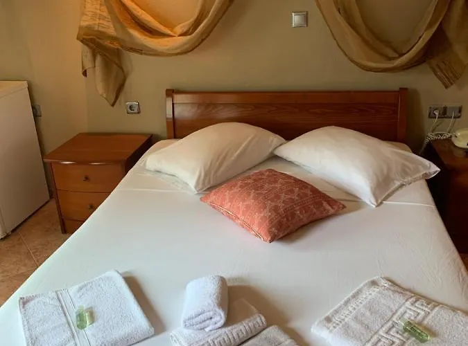 Giannis & Foteini Hotel